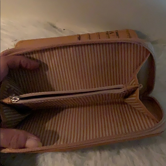 Wallet - Picture 6 of 7